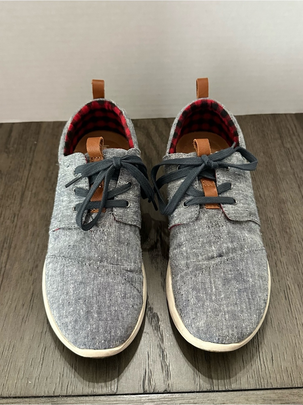 Women’s canvas Toms
